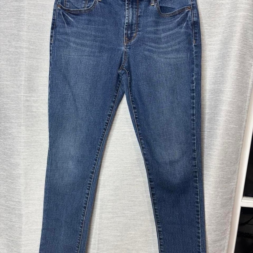 'Old Navy blue skinny jeans